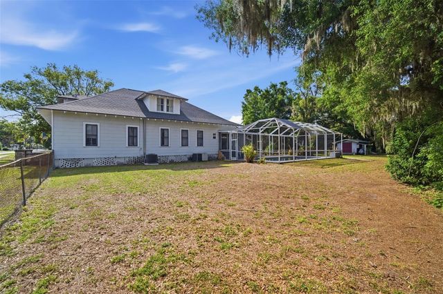 1201 W REYNOLDS STREET, Plant City, FL 33563