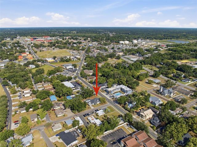 1201 W REYNOLDS STREET, Plant City, FL 33563