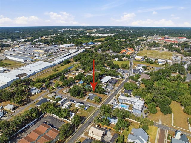 1201 W REYNOLDS STREET, Plant City, FL 33563