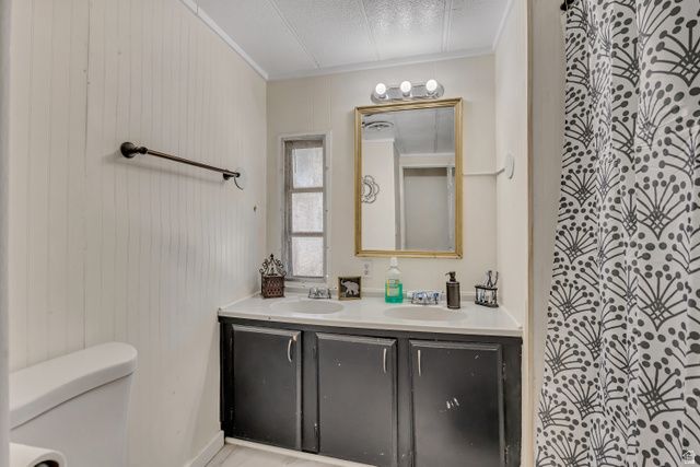 286 N LIONEL ST, North Salt Lake, UT 84054