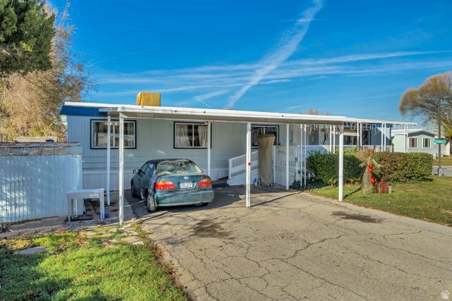 286 N LIONEL ST, North Salt Lake, UT 84054