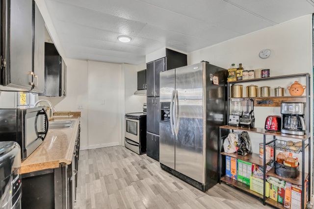 286 N LIONEL ST, North Salt Lake, UT 84054