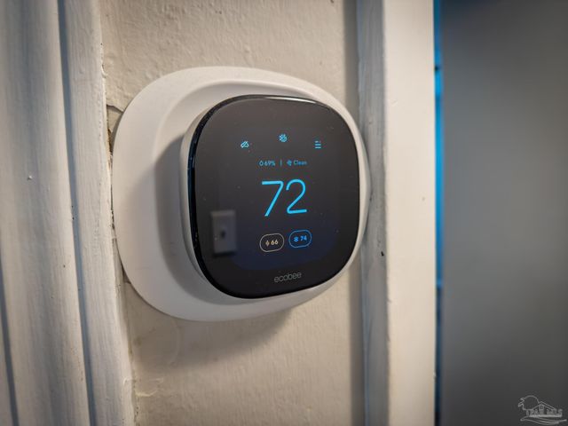 911 Springbrook Ave, Pensacola, FL 32505