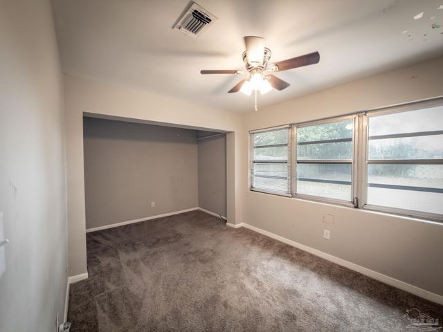 911 Springbrook Ave, Pensacola, FL 32505