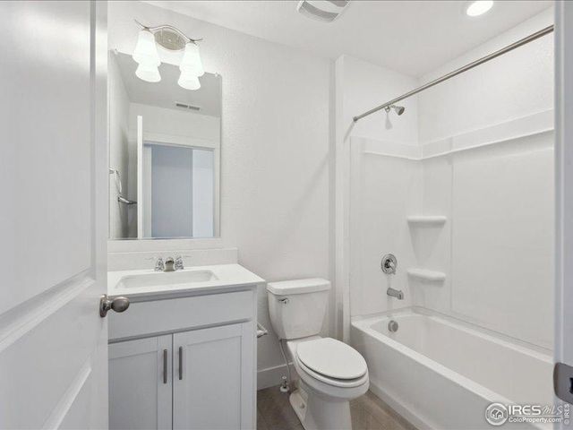 898 Eastport Dr, Berthoud, CO 80513