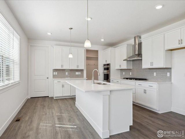 898 Eastport Dr, Berthoud, CO 80513