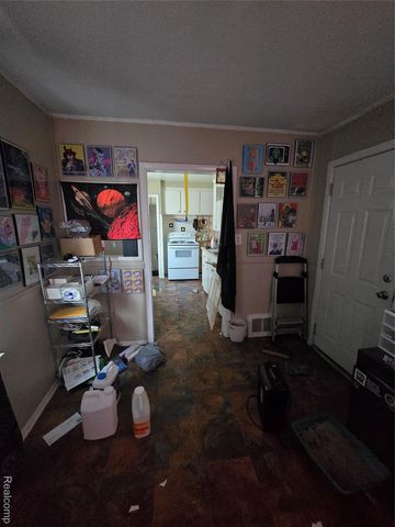 21767 Normandy Avenue, Eastpointe, MI 48021