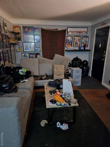 21767 Normandy Avenue, Eastpointe, MI 48021