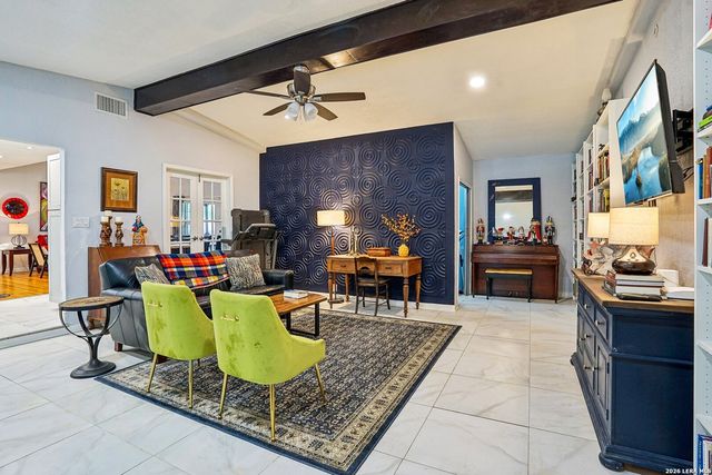 250 Springwood Ln, San Antonio, TX 78216