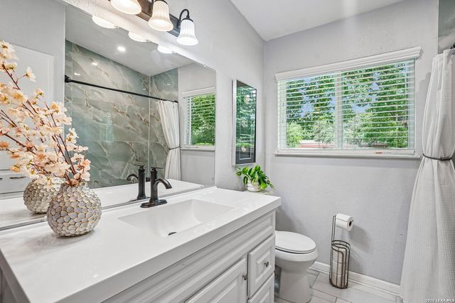 250 Springwood Ln, San Antonio, TX 78216