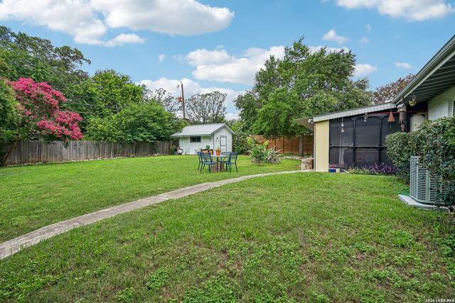 250 Springwood Ln, San Antonio, TX 78216