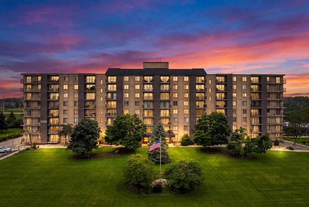 5400 Walnut Avenue 410, Downers Grove, IL 60515 — exterior