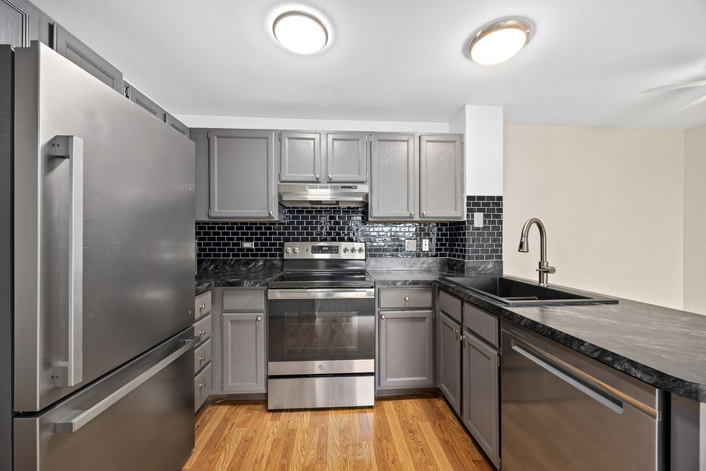 5400 Walnut Avenue 410, Downers Grove, IL 60515 — photo 5