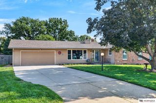 10320 Hilltop Road, Omaha, NE 68134