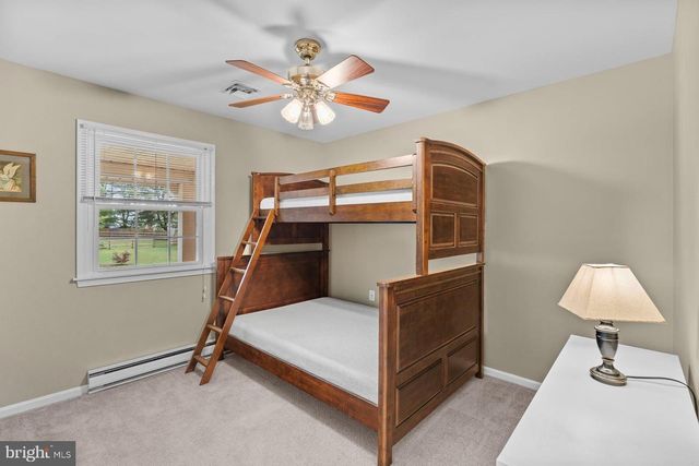 4462 WOODCREST DR, Elizabethtown, PA 17022