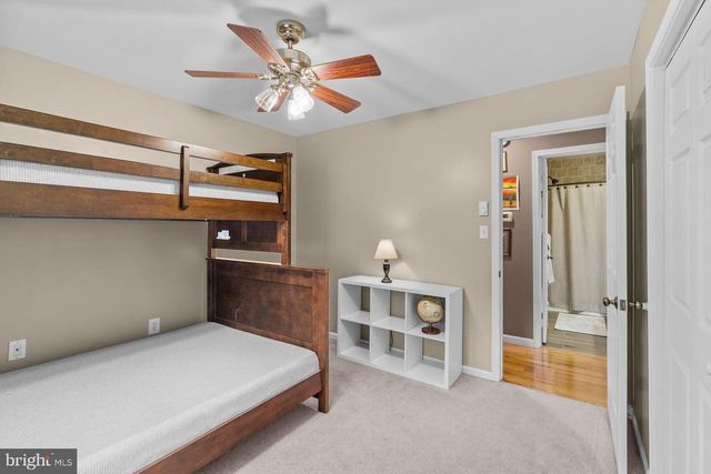 4462 WOODCREST DR, Elizabethtown, PA 17022