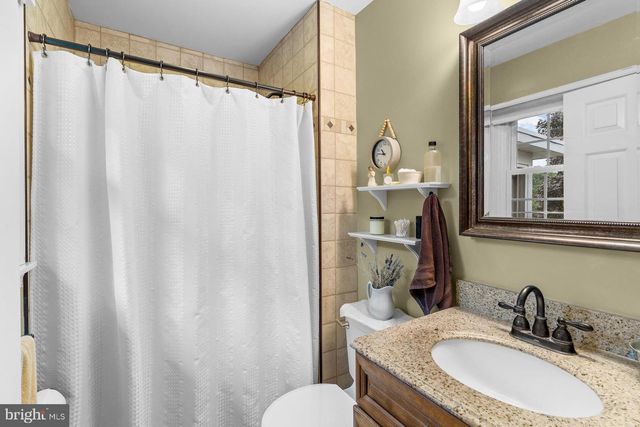 4462 WOODCREST DR, Elizabethtown, PA 17022