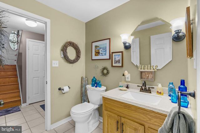 4462 WOODCREST DR, Elizabethtown, PA 17022