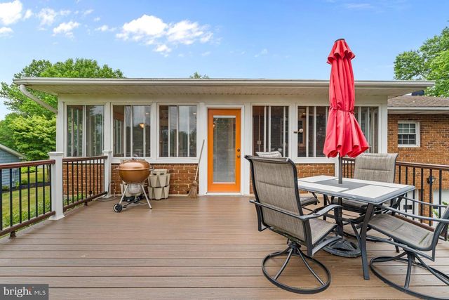 4462 WOODCREST DR, Elizabethtown, PA 17022