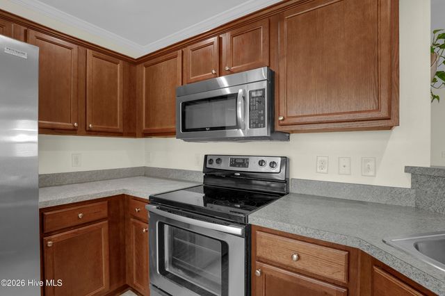 400 Blue Pennant Court, Sneads Ferry, NC 28460