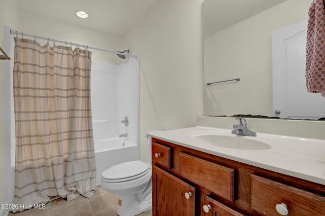400 Blue Pennant Court, Sneads Ferry, NC 28460