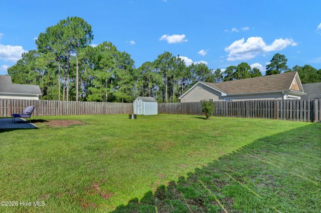 400 Blue Pennant Court, Sneads Ferry, NC 28460