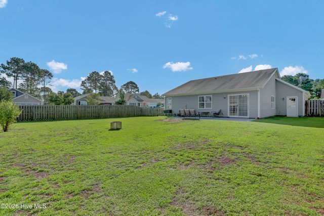 400 Blue Pennant Court, Sneads Ferry, NC 28460