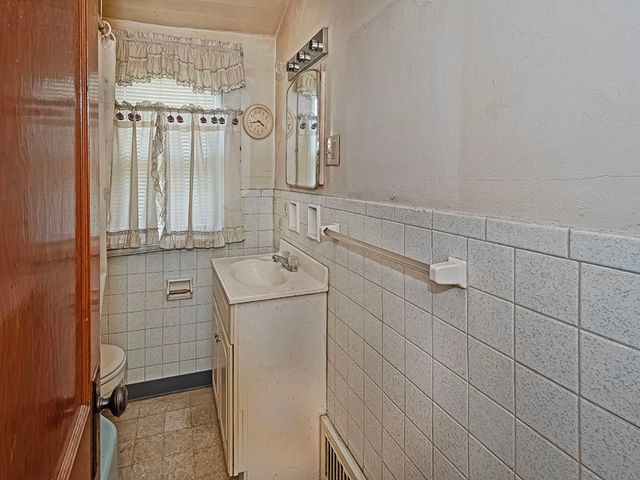 1117 Ross AVENUE, New Kensington, PA 15068