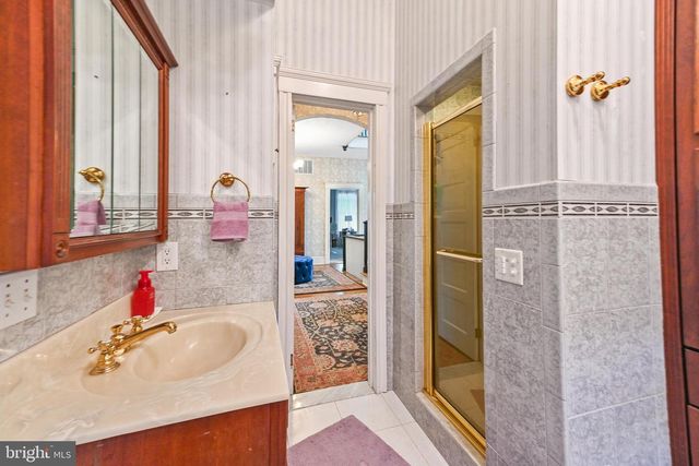 800 CAMDEN AVE, Salisbury, MD 21801