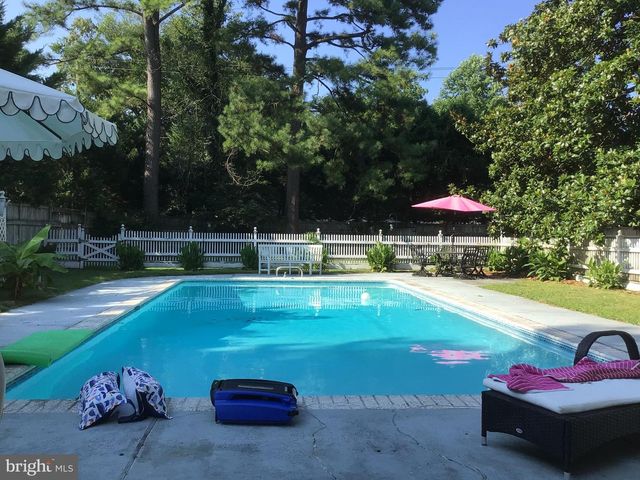 800 CAMDEN AVE, Salisbury, MD 21801