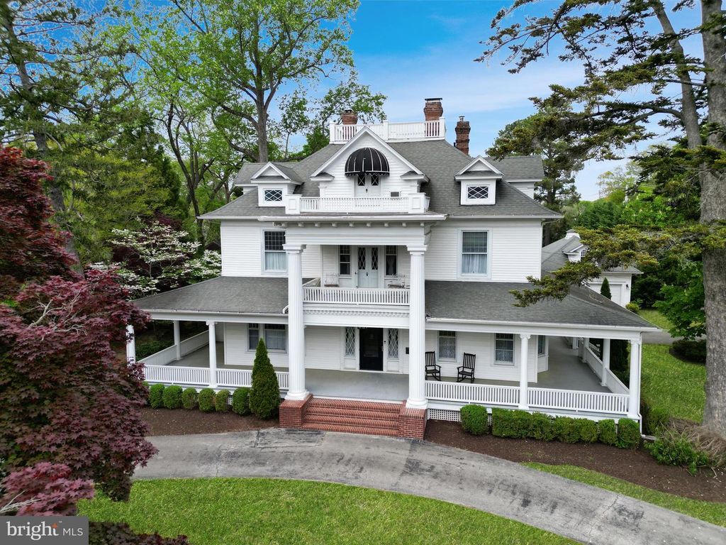 800 CAMDEN AVE, Salisbury, MD 21801