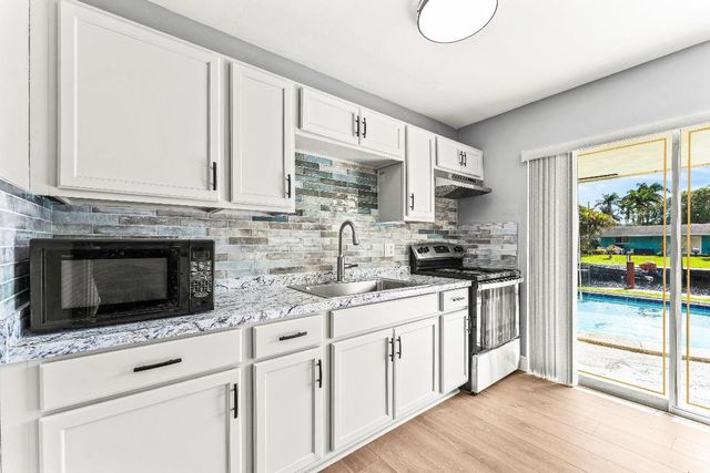 2000 NW 33rd Court, Oakland Park, FL 33309