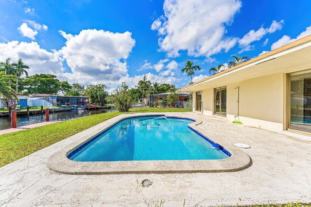 2000 NW 33rd Court, Oakland Park, FL 33309