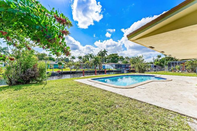 2000 NW 33rd Court, Oakland Park, FL 33309