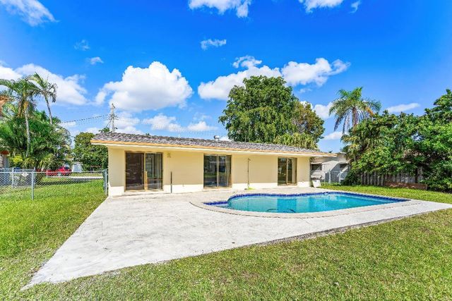 2000 NW 33rd Court, Oakland Park, FL 33309