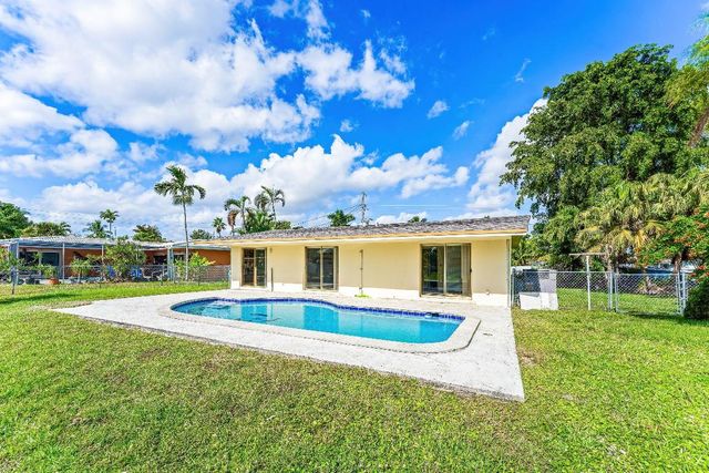 2000 NW 33rd Court, Oakland Park, FL 33309