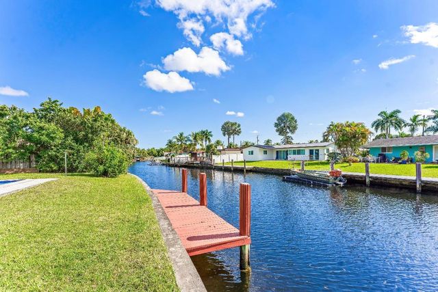 2000 NW 33rd Court, Oakland Park, FL 33309