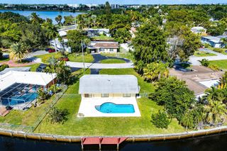 2000 NW 33rd Court, Oakland Park, FL 33309