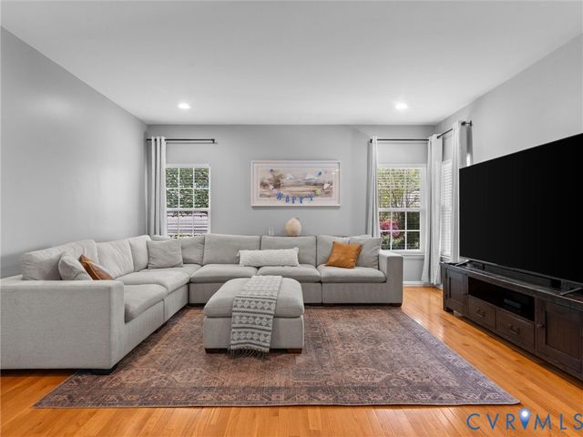 14373 Charter Landing Dr, Midlothian, VA 23114