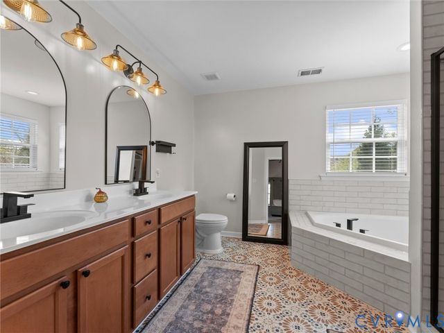 14373 Charter Landing Dr, Midlothian, VA 23114