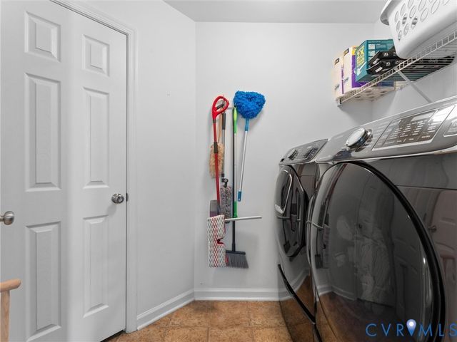 14373 Charter Landing Dr, Midlothian, VA 23114