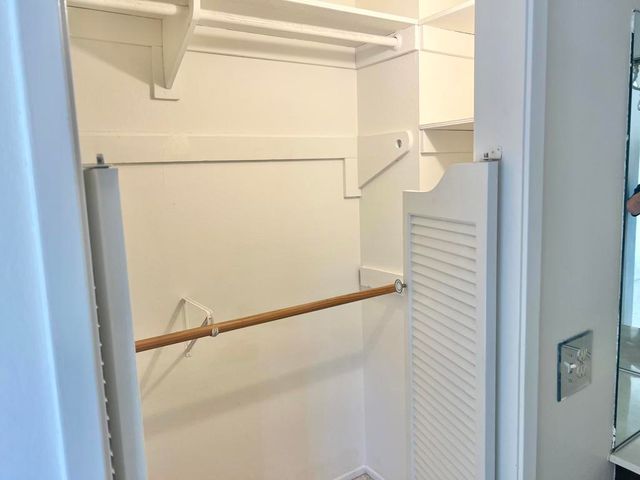 232 E Via Escuela C, Palm Springs, CA 92262