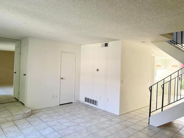 232 E Via Escuela C, Palm Springs, CA 92262