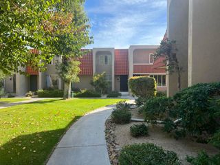 232 E Via Escuela C, Palm Springs, CA 92262