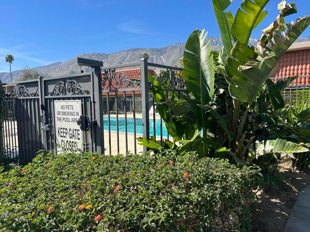 Image 34 of property listing at 232 E Via Escuela C, Palm Springs, CA 92262