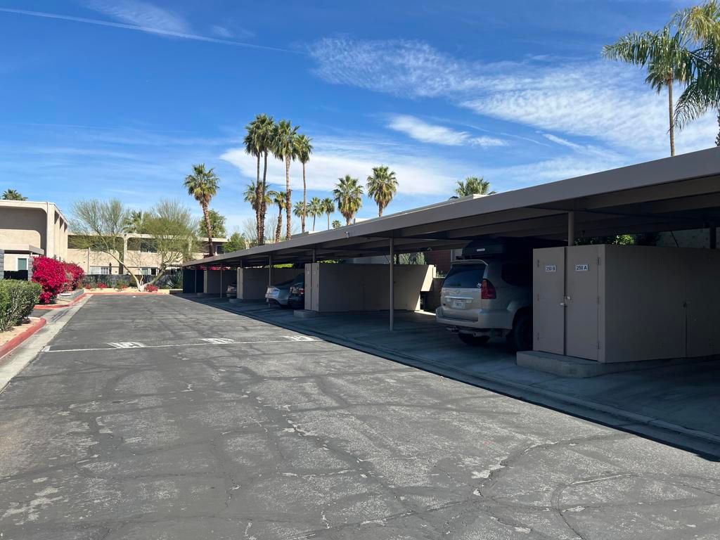 Image 41 of property listing at 232 E Via Escuela C, Palm Springs, CA 92262