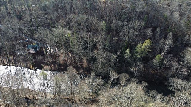 17 Twin Pines Way, Sevierville, TN 37876