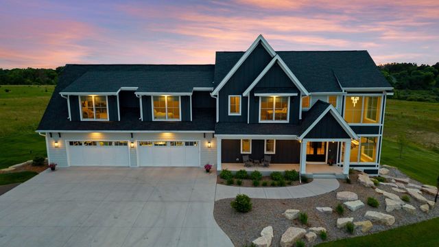 7350 Inwood Way N, Grant, MN 55082
