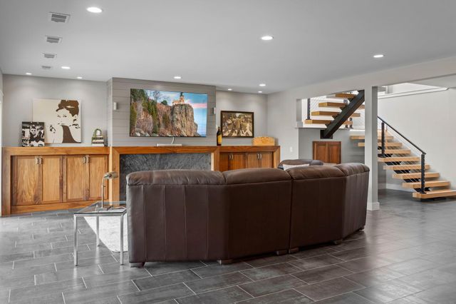 7350 Inwood Way N, Grant, MN 55082