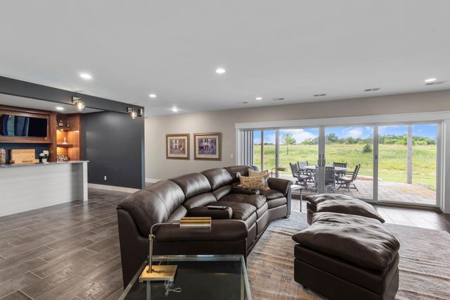 7350 Inwood Way N, Grant, MN 55082